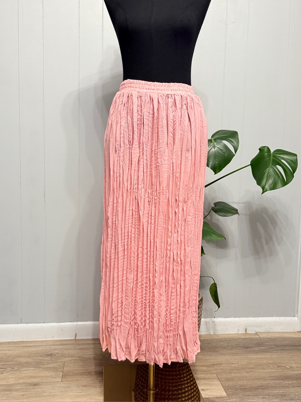 Vintage Crinkled Maxi Skirt in Soft Pink - Women's Flowing Skirt